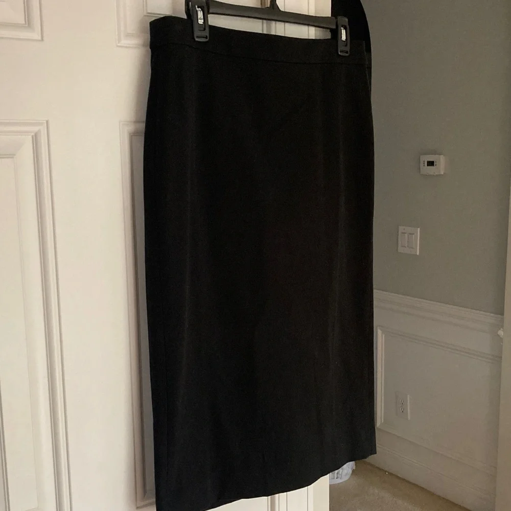 New w Tag: J Crew No 3 Pencil Skirt in Black. Size 12